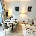 Apartment - Arc De Triomphe - 4 People