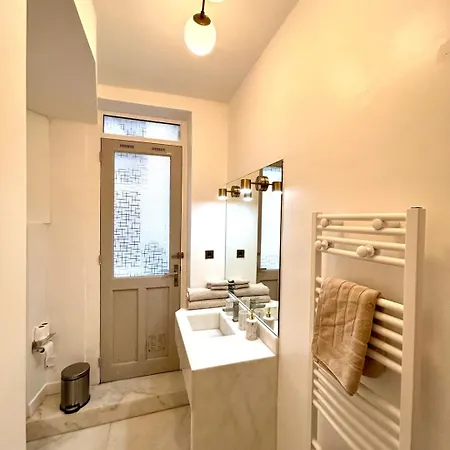Apartment - Arc De Triomphe - 4 People Paris